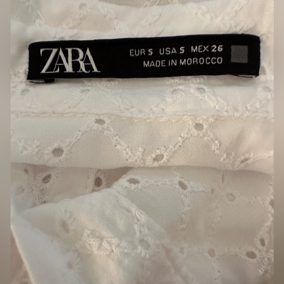 Zara White Eyelet Mini Dress with Belt - Picture 7 of 8